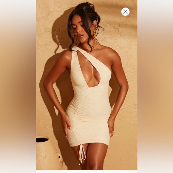 BOA Keyhole Mini Dress in Cream - Picture 4 of 11